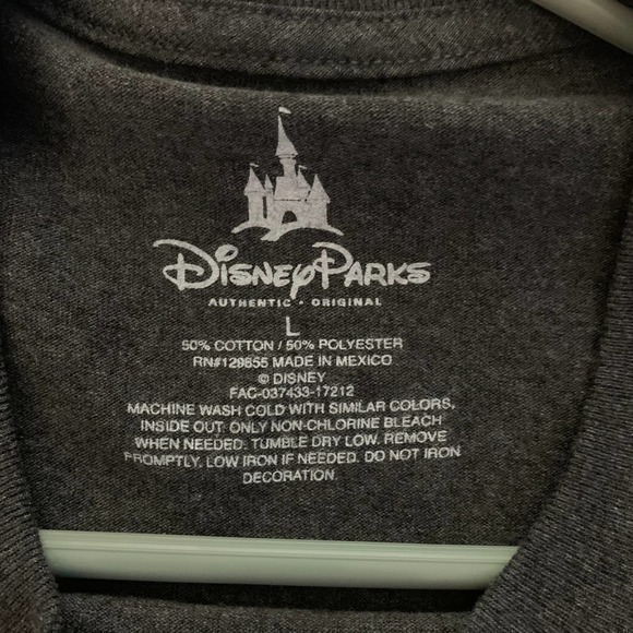 DISNEY PARKS Dark Grey‎ Grumpy Graphic T-Shirt - Picture 4 of 4